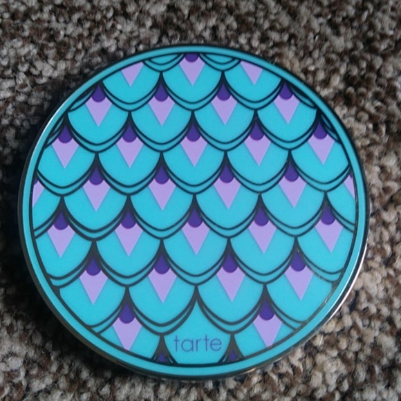 Other - New in box Tarte Beautiful Shadow pallet